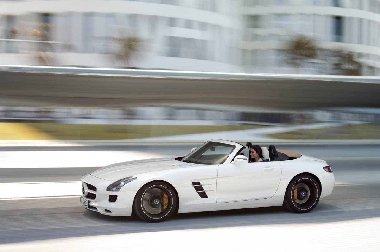 2012 Mercedes-Benz SLS AMG Roadster 27-sls-amg-roadsterofficial