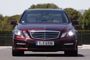 صور سيارة Mercedes-Benz E63 AMG 2012 Lead4-2012-mercedes-benz-e63-amg-fd