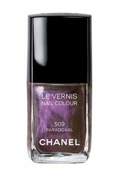 Machiaj, parfumuri si cosmetice - Page 7 Chanel-nail-colour-in-paradoxal