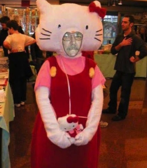 postaflood? - Page 19 Cosplay-hello-kitty-fail