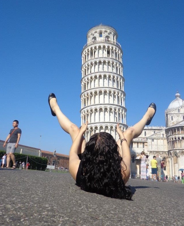 humor graficos,caricaturas,fotos curiosas La-foto-mas-indecente-de-la-torre-de-pisa