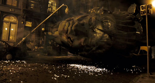 cloverfield, un nouveau monstre ce rajoute Cloverfield