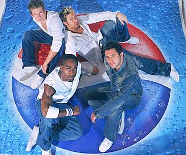 احدث الاغانى الاجنبيه ( ادخل وحمل دفعه واحده كل الاغانى الممتازه ) Blue_boy_band_and_pepsi_cola