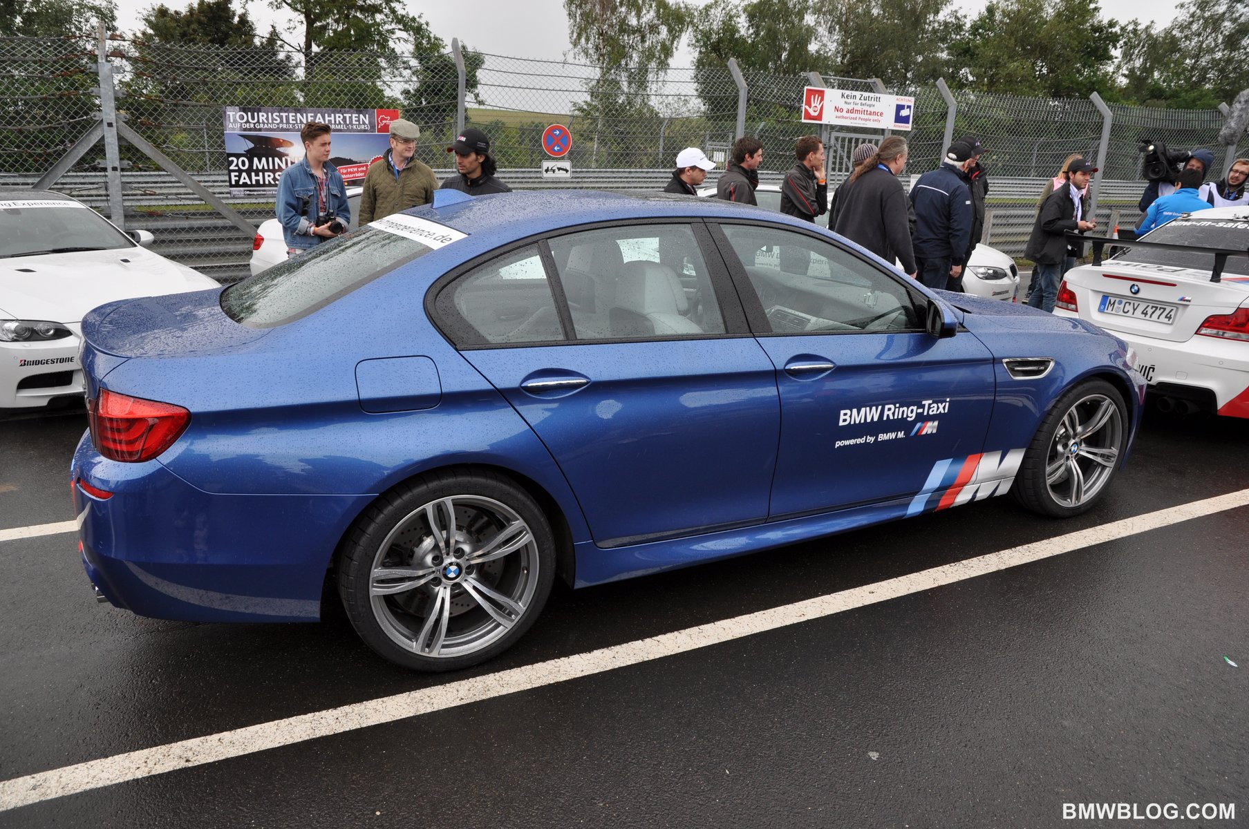 2011 - [BMW] ///M5 [F10] - Page 8 BMW-M5-F10-Ring-Taxi-07