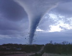 Kad se majka priroda "razbesni"! Tornado