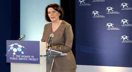 Jahjaga merr pjesë në lansimin e Projektit “Women in Public Servic 15.president-ksgov