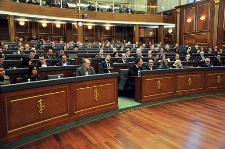 Kuvendi miratoi buxhetin, hapet rruga për privatizimin e PTK-së 3rezoluta-Kuvendi