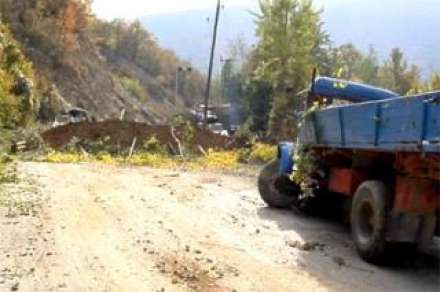 Sërish vendosin pengesa në Bërnjak Bllokada29