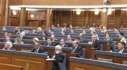 Kuvendi i Kosovës e miratoi mocionin e PDK-së Kuvendi-voton