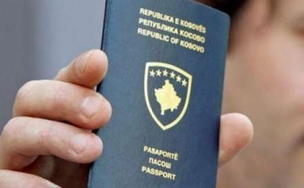 Mbi 1500 shtetas të Kosovës heqin dorë nga shtetësia Pasaporta-e-ks6754