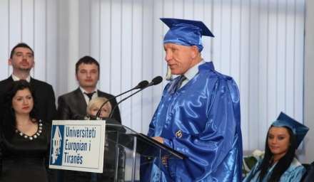 Presidenti Pacolli u nderua me çmimin “Honoris Causa” në UET Uet-pacolli