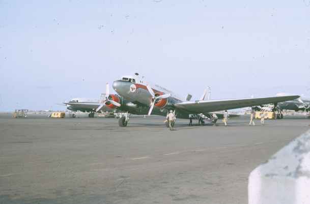 صورتاريخيه-عدن - صفحة 2 Aden%20airport