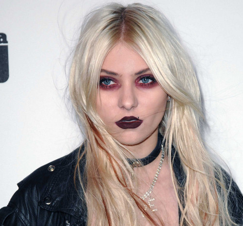 Taylor Momsen: ja sam samo proizvod ove industrije Tay