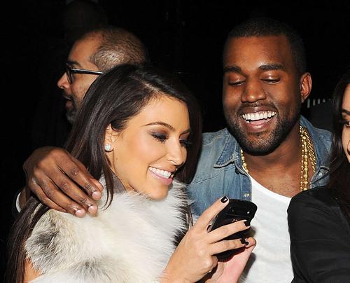 Kanye West ne žali novac za Kim Kardashian SIPA_sipausa30079616_000007