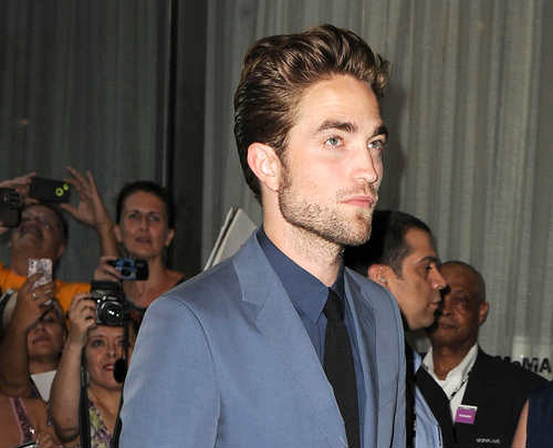 Robert Pattinson se vratio u javnost! FFN_GGFF_Cosmopolis_Prem_081312_50857710