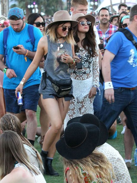 Kendall i Kylie Jenner - Page 2 FFN_Celebs_Coachella_CPPRRO_041114_51381167