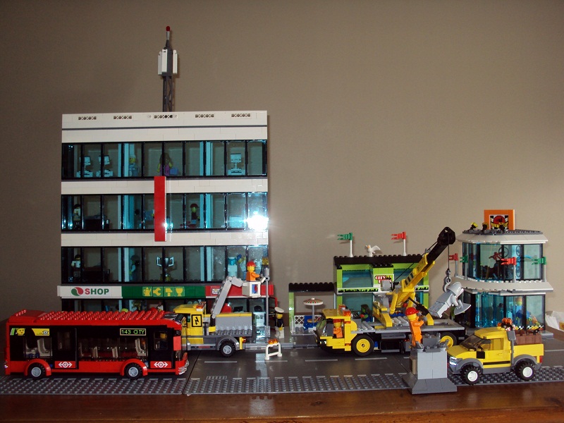 MOC - CITY Hardware Store & other buildings - Page 3 000000_ms_40