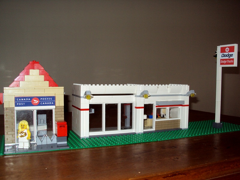 MOC - Canadian village town centre - Page 2 000000_dodge_dealer_181