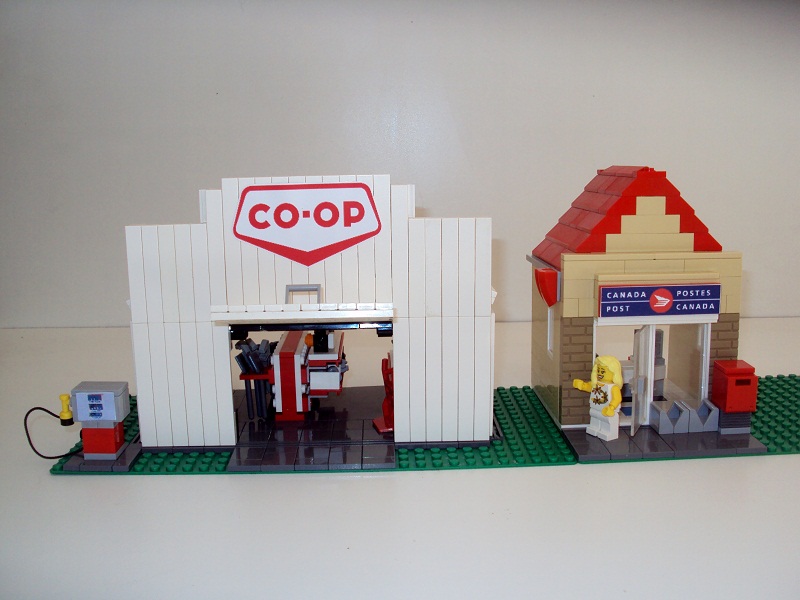 MOC - Canadian village town centre - Page 2 000000_coop_and_canada_post_150
