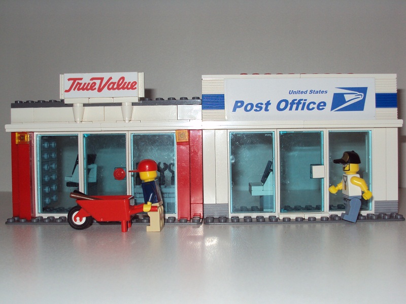 MOC - True Value Hardware Store & other US style builds Us_town_street_9999