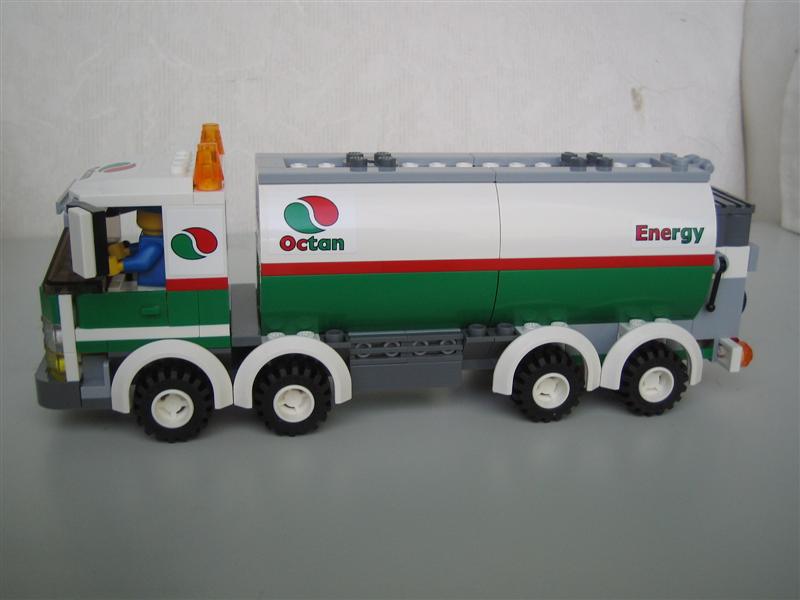 Review - 3180 Tank Truck Tanker02