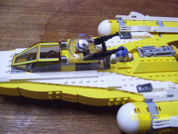 Review on set 8037 Anakin's y-wing. 100_1196