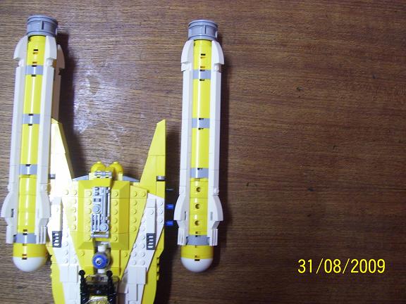 Review on set 8037 Anakin's y-wing. 100_1208