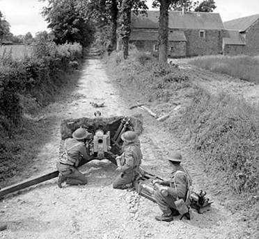 Sherman Cullin et Pak 40 Normandie 1944 1ère fig finie - Page 2 Tem_DeWaele.Lievin_clip_image004
