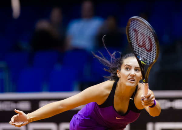 Saison 2016 | Semaine 16 - Stuttgart (Allemagne, Premier) - Terre Battue - Page 2 Laura-Robson-2016-Porsche-Tennis-Grand-Prix-DSC_3297-e1460910073457