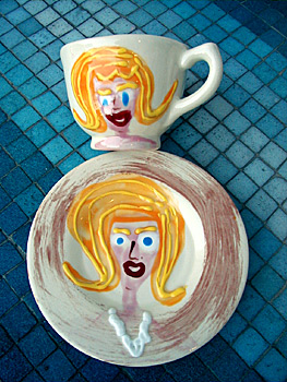 EL HILO DE LOS AMIGUETES VII - Página 19 Frontofcup-saucer