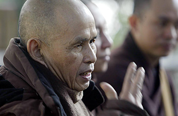 mantra - Les Quatre Mantra ou La vraie présence A_thich_nhat_hanh0301