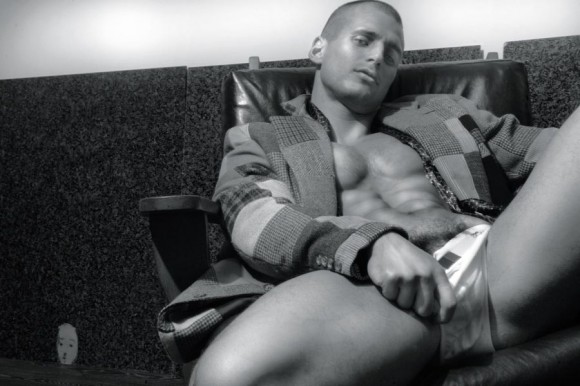 Todd Sanfield Todd-Sanfield-Sexiest-Man-Burbujas-De-Deseo-06-580x386