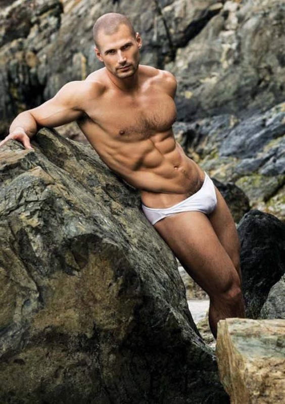 Todd Sanfield Todd-Sanfield-Virgin-Island-Diaries-Dna-Mag173-Burbujas-De-Deseo-03-564x800