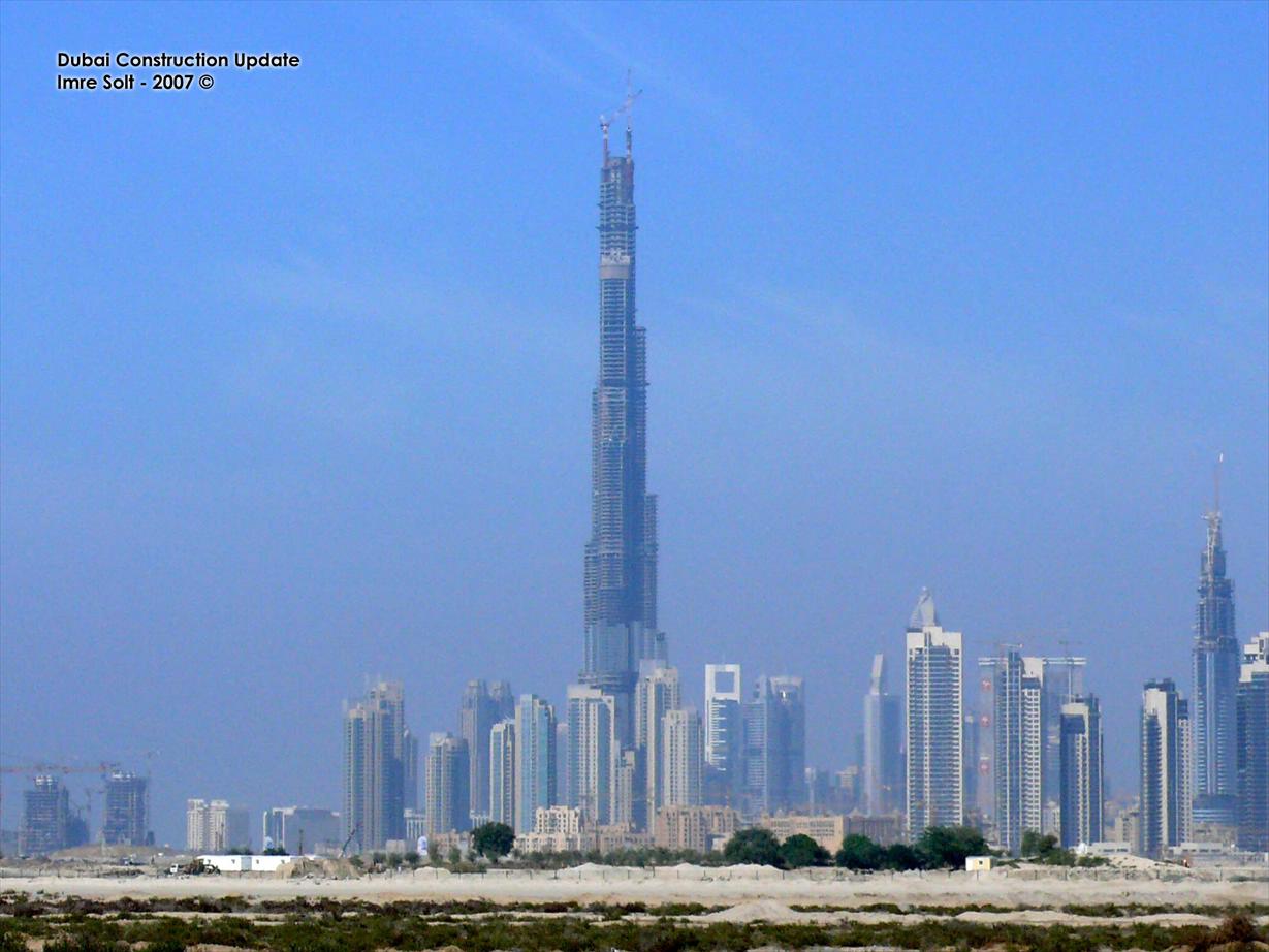 El rascacielos más alto del mundo... Burj_Dubai-120802