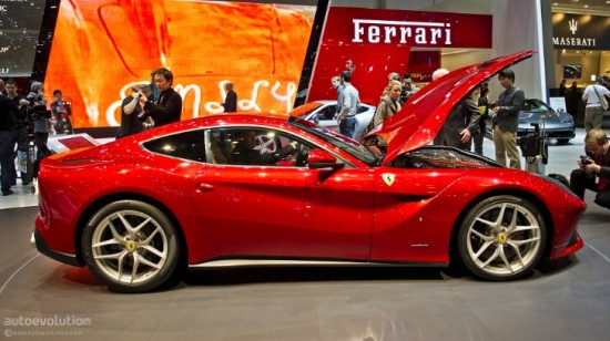 جهاز لوحي Google بتصنيع من Asus إشاعات Ferrari-f12_berlinetta-550x308