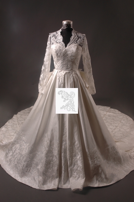  .فساتين بسيطة والوان مختلفة + كيكآت Kate-Middleton-Wedding-Dress-1