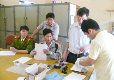 Công an huyện Cao Phong (Hòa Bình): Phá vụ vận chuyển 2 bánh heroin 8_can1650-400