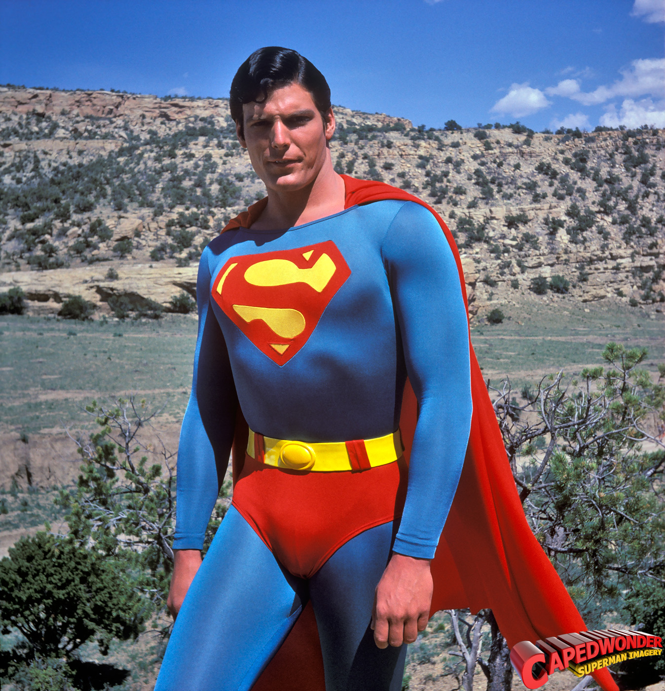 Superman - Page 4 CW-STM-desert-pose-outtake-01