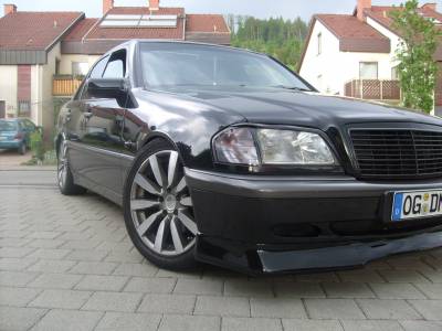 le comble de l'horreur  ou jacky tuning Mercedes-C-180-W202-gEU4