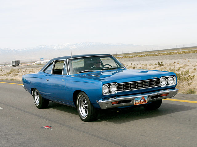 Share Your Pictures Of Cars You Love - Page 2 Plymouth-Road-Runner-lg