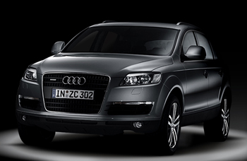 تاريخ صناعة السيارات Audi-Q7-1-mid