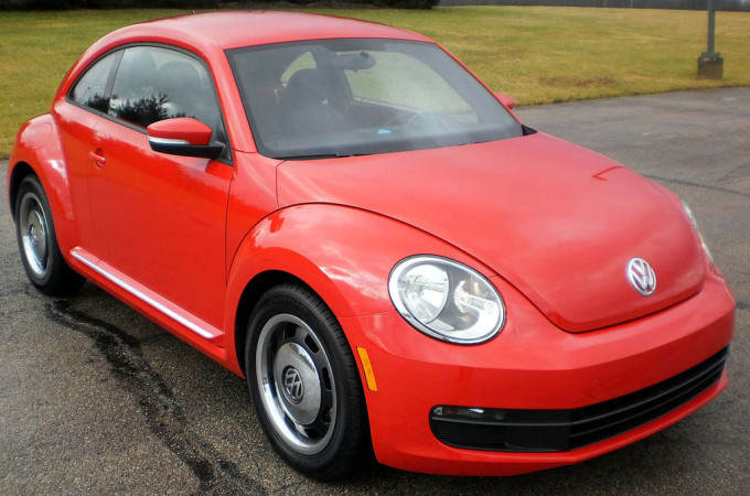 أسوأ أنواع السيارات,سيارات ماتركبهاش ولو ببلاش Volkswagen-Beetle-680x450