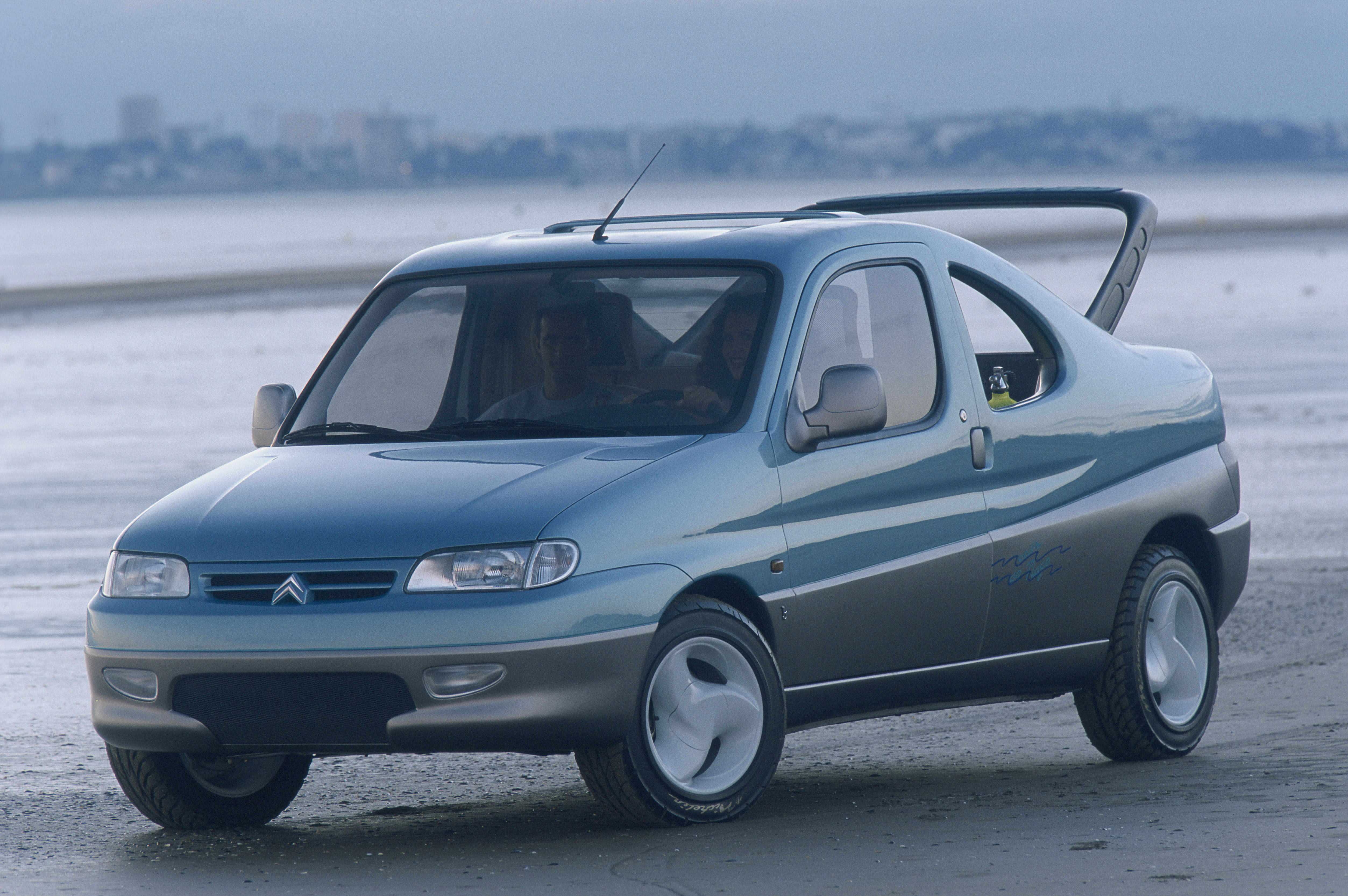 1996 - [PARIS] Bertone Citroën Berlingo Coupé de Plage 1996-Citroen-Berlingo-Coupe-de-Plage-02