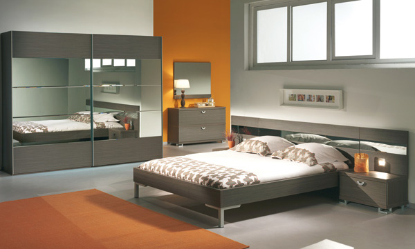 ديكورات غرف نوم للذكور  Chambre-orange-et-brun-1269187515