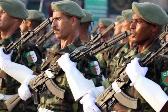 الجزائر تدرس مراجعة علاقاتها العسكرية مع دول الميدان  1421948439569_700