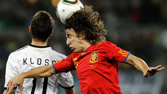 Partidillos en Murcia Klose-puyol-ap-100707-584