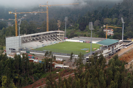 Estos son los ochos escenarios más exóticos del mundo 8413_ori_estadio_da_madeira