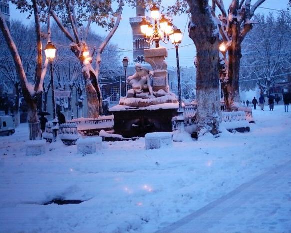  عاصمة الهضاب العليا في الجزائر سطيف الرائعة Ain_fouara_fountain