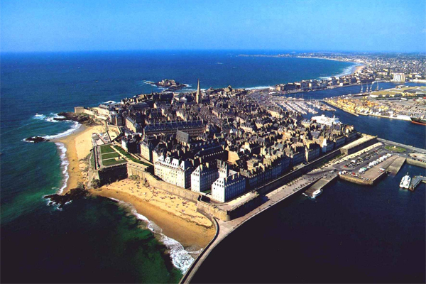 aimez-vous votre ville,votre region? Saintmalo