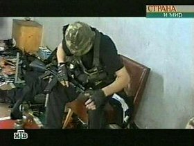 suite d'image N-BeslanTerroriste